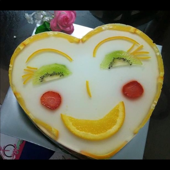 Meet the Posher - Picture 2 of 2